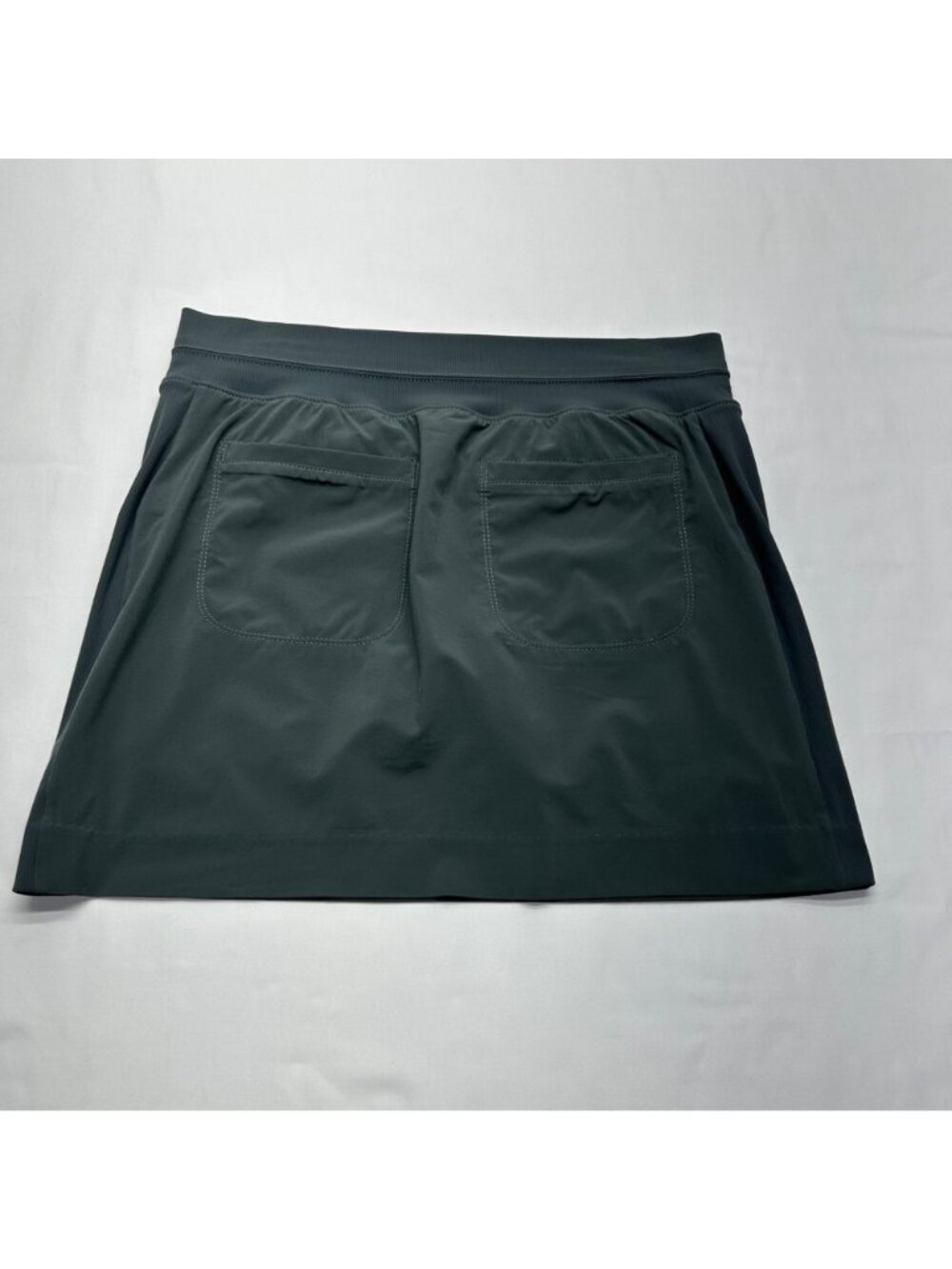 ATHLETA Soho Skort Women's 6 Green Pockets Active - Picture 14 of 14